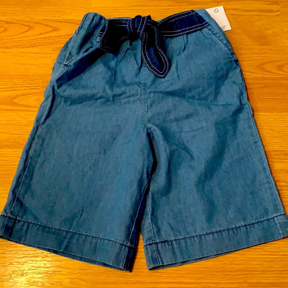 Denim flap doodles shorts